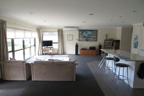 Photo of property in 16 Carnation Court, Cambridge, 3434