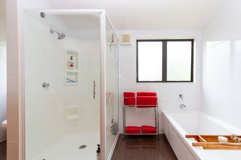 Photo of property in 6 Hanmer Place, Highbury, Palmerston North, 4412