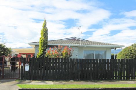 Photo of property in 8 Baden Street, Levin, 5510