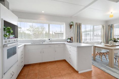 Photo of property in 4 Fairbrother Street, Carterton, 5713