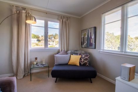 Photo of property in 5a Pendarves Street, New Plymouth, 4310