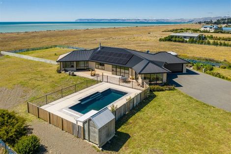 Photo of property in 37 Ocean View Crescent, Rarangi, Blenheim, 7273