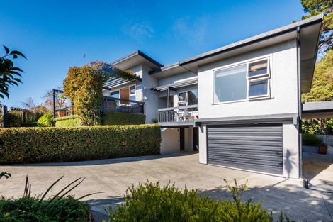 Photo of property in 15 Mountain View Road, Fitzherbert, Palmerston North, 4410