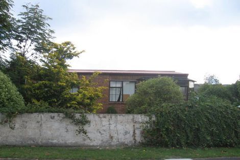 Photo of property in 32 Poole Crescent, Wainuiomata, Lower Hutt, 5014