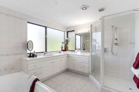 Photo of property in 23 Gillard Place, Eastern Beach, Auckland, 2012