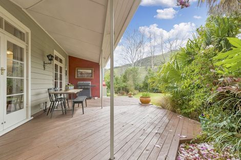 Photo of property in 4498 Christchurch Akaroa Road, Little River, 7591