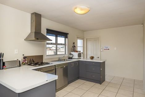 Photo of property in 28 Brockham Street, Casebrook, Christchurch, 8051