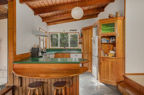 Photo of property in 5b Pohutukawa Grove, Whitianga, 3510