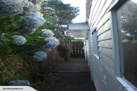 Photo of property in 98/98a Glenpark Avenue, Frankleigh Park, New Plymouth, 4310