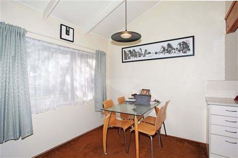 Photo of property in 6 Gloaming Place, Conifer Grove, Takanini, 2112
