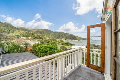 Photo of property in 15 Ferry Road, Days Bay, Lower Hutt, 5013