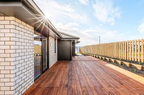 Photo of property in 26 Makomako Crescent, Wharewaka, Taupo, 3330