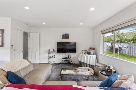 Photo of property in 2/62 Orangewood Drive, Northpark, Auckland, 2013