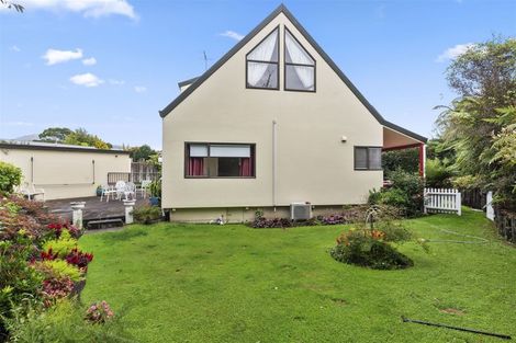 Photo of property in 74c Grand Vue Road, Kawaha Point, Rotorua, 3010