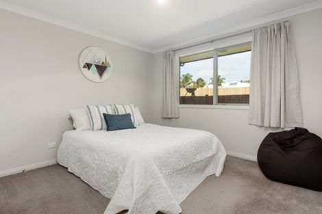 Photo of property in 4 Falcon Drive, Welcome Bay, Tauranga, 3112