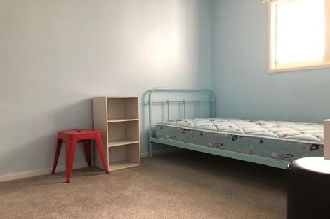 Photo of property in 2/21 Cresta Avenue, Beach Haven, Auckland, 0626