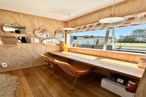 Photo of property in 8 Second Avenue, Urenui, 4377