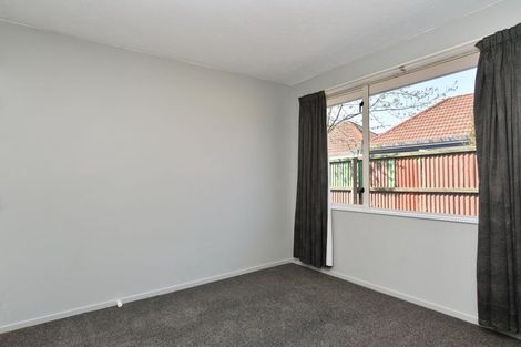 Photo of property in 3/2 Broadbent Street, Riccarton, Christchurch, 8041