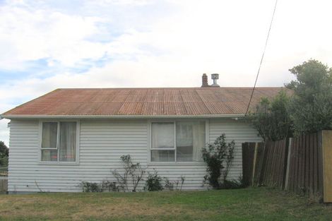 Photo of property in 14 Taiaroa Street, Strathmore Park, Wellington, 6022