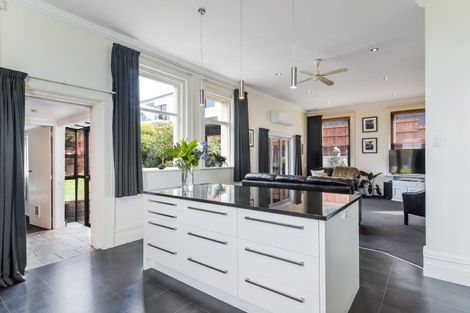 Photo of property in 23 Kenmure Road, Belleknowes, Dunedin, 9011