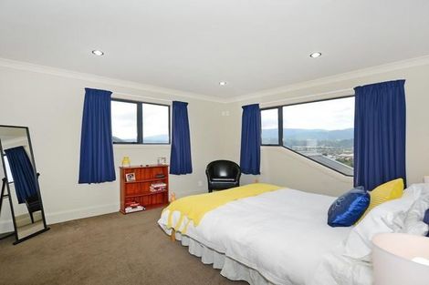 Photo of property in 15 Riverstone Drive, Riverstone Terraces, Upper Hutt, 5018