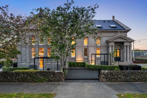 Photo of property in 1/16 View Road, Mount Eden, 1024