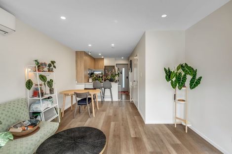 Photo of property in 16 Selo Street, Glen Eden, Auckland, 0602