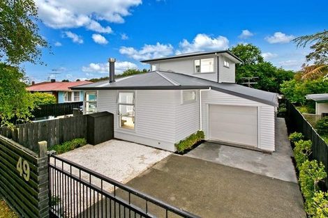 Photo of property in 49 Sylvia Road, Hillcrest, Auckland, 0627