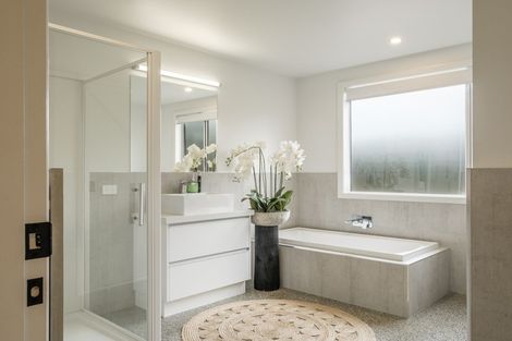 Photo of property in 58 Scarlys Way, Okitu, Gisborne, 4010