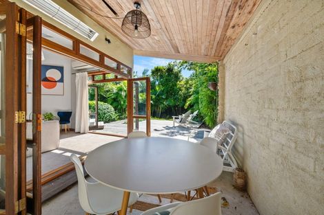 Photo of property in 107 Vauxhall Road, Narrow Neck, Auckland, 0624