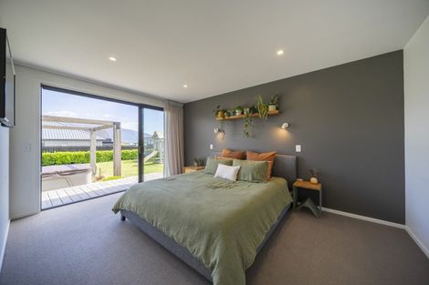 Photo of property in 52 Takitimu Avenue, Te Anau, 9600