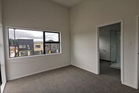 Photo of property in 72 Manarini Road, Westgate, Auckland, 0614