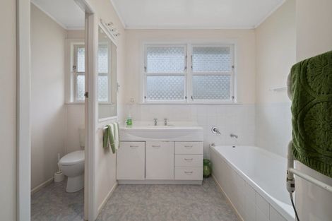 Photo of property in 22 Hall Crescent, Taumarunui, 3920