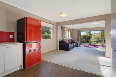 Photo of property in 10b Taurus Place, Kawaha Point, Rotorua, 3010