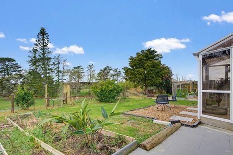 Photo of property in 39 Connell Road, Waipu, 0582