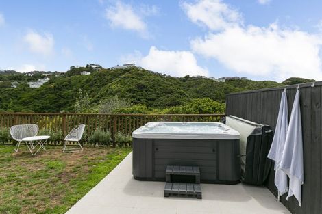 Photo of property in 35 Raumati Terrace, Khandallah, Wellington, 6035