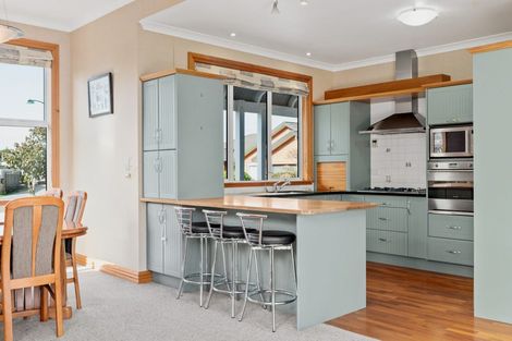 Photo of property in 16 Thistlewood Avenue, Hamilton East, Hamilton, 3216