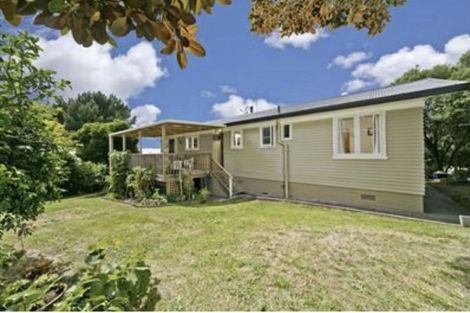 Photo of property in 16 Bruce Road, Glenfield, Auckland, 0629