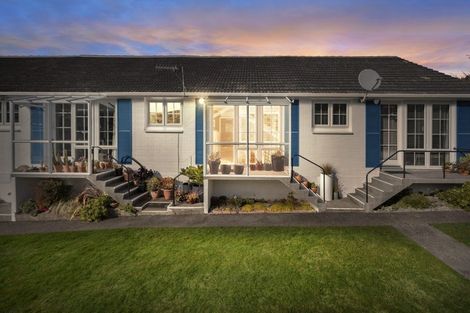 Photo of property in 300 Karori Road, Karori, Wellington, 6012