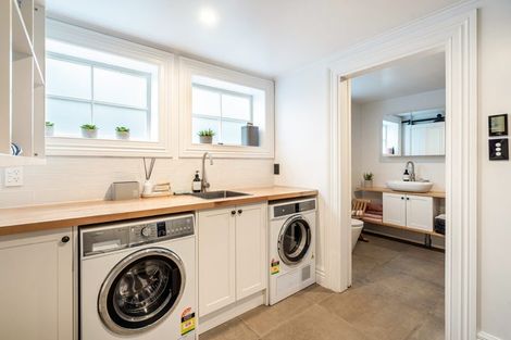 Photo of property in 6 Shoal Bay Road, Devonport, Auckland, 0624