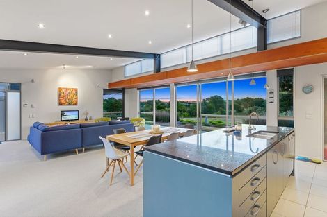 Photo of property in 40 Raukawa Road, Peka Peka, Waikanae, 5391