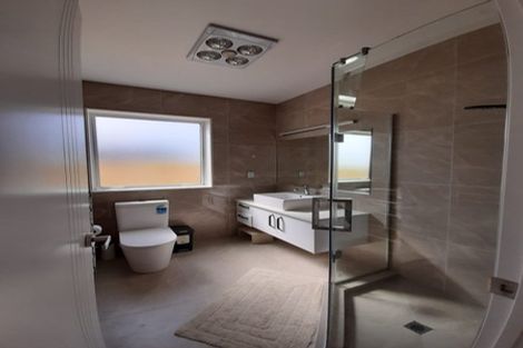 Photo of property in 21 Hakinakina Drive, Flat Bush, Auckland, 2019