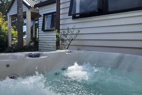 Photo of property in 5 Butlers Lane, Oakura, 4314