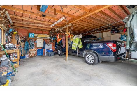 Photo of property in 70 Hunter Street, Edendale, 9825