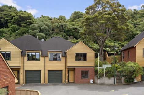 Photo of property in 30 Futuna Close, Karori, Wellington, 6012