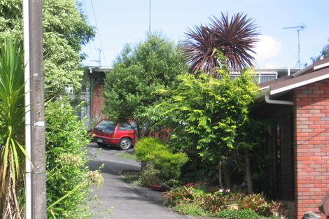 Photo of property in 2/3 Aotearoa Terrace, Murrays Bay, Auckland, 0630