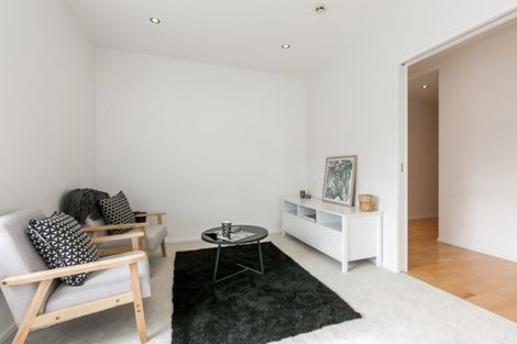 Photo of property in 201/7 Humber Street, Pandora, Napier, 4110
