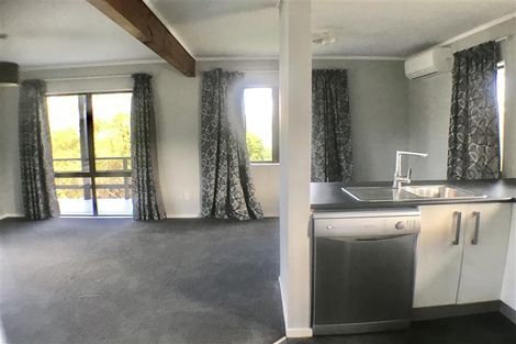 Photo of property in 1/36 Cyclarama Crescent, Massey, Auckland, 0614