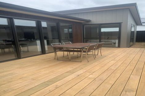 Photo of property in 1 Central Street, Papamoa, 3118