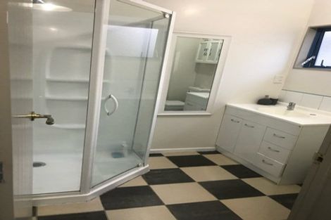 Photo of property in 55 Birkdale Road, Birkdale, Auckland, 0626